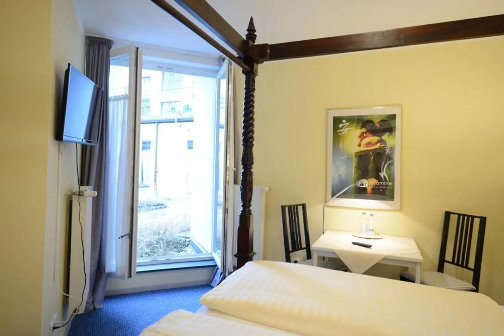 Alpha Hotel Garni Hamburg Guest house